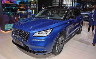 24款韩版奔驰G400D 白/米175万 原版原码全国上牌,