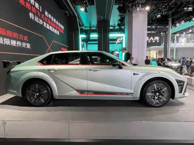 1月24日基金净值：鹏扬景沣六个月持有期混合A最新净值1.0577，涨0.33%