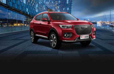 现代索纳塔，售价17.38万元，2.0T+8AT，配置丰富，适合家用