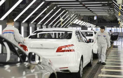 现代索纳塔，售价17.38万元，2.0T+8AT，配置丰富，适合家用