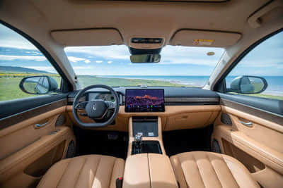 中国人保携手延边大荣汽车嘉年华